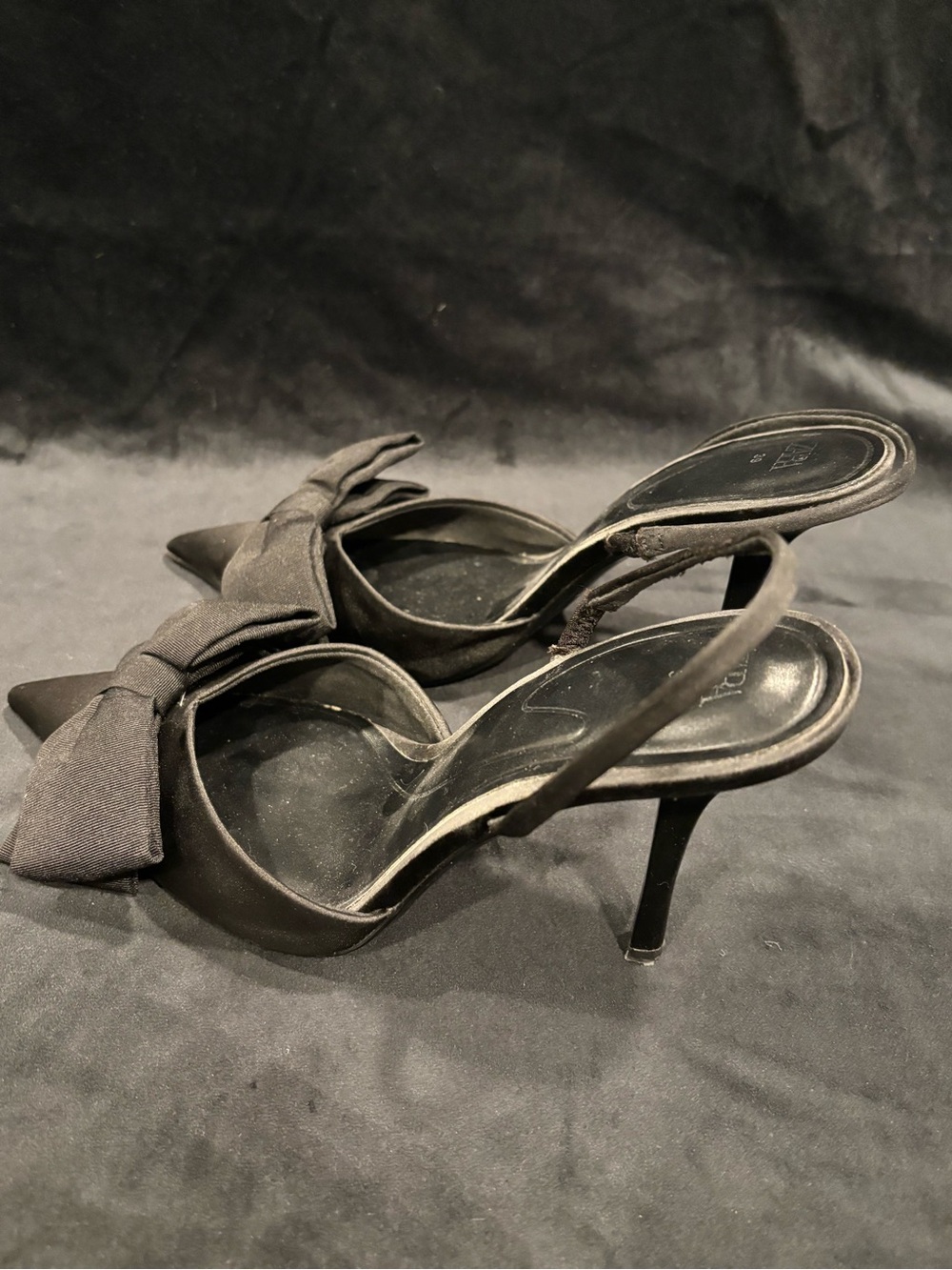 Zara Black Pointed-Toe Slingback Heels with Bow - Picture 12 of 12